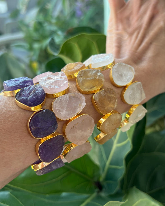 RAW QUARTZ CUFF