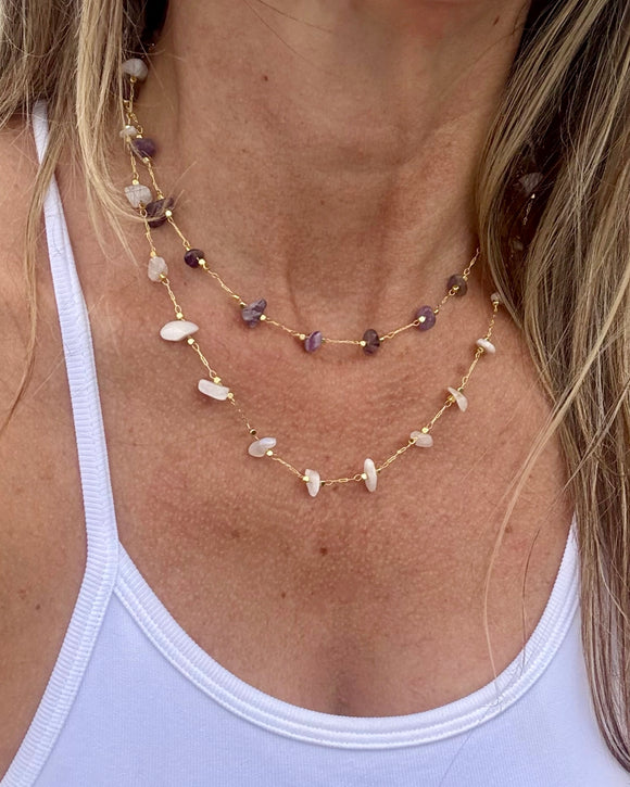 TINI QUARTZ CHOKER