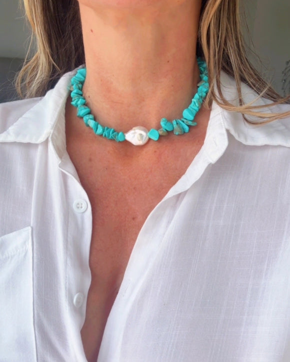 BIG TURQUOISE CHOKER